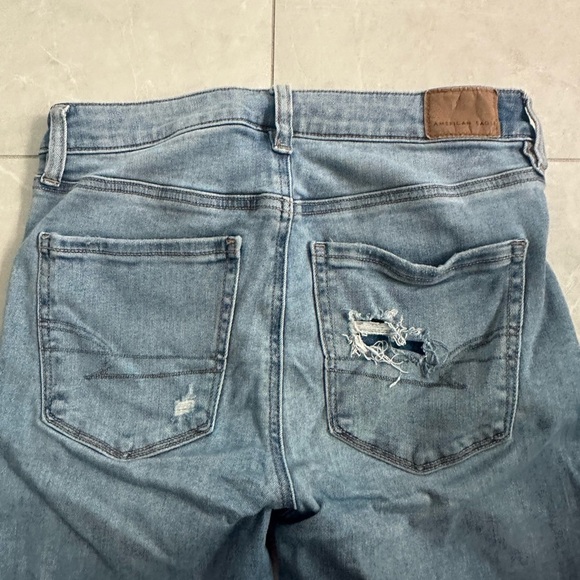 American Eagle Distressed denim jeggings  size 6 regular - Picture 9 of 10